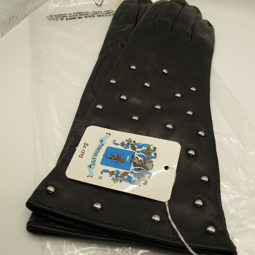NEW IN BAG  Portolano ladies black leather gloves with silver studs 7.5